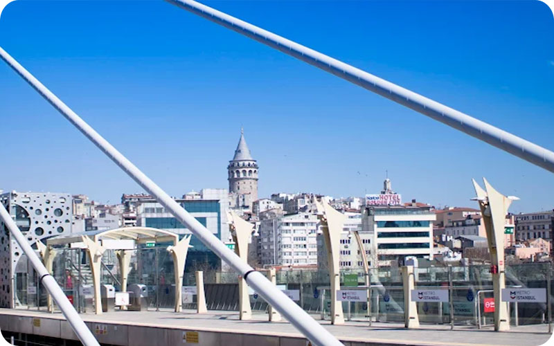 عکس‌های گردشگران از برج گالاتا و اطراف آن