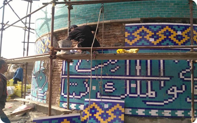 آینهای از معماری اسلامی در گنبد سبز