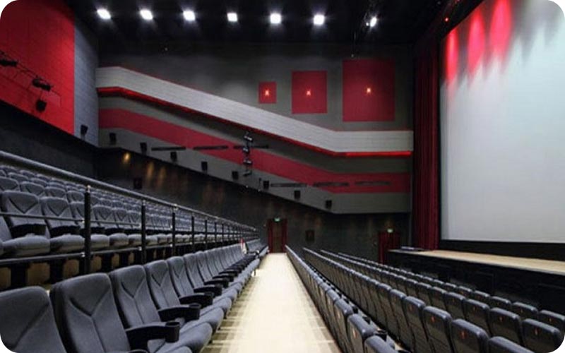 گالری تصاویر سالنهای سینما سیمرغ مشهد: تجربهای لوکس