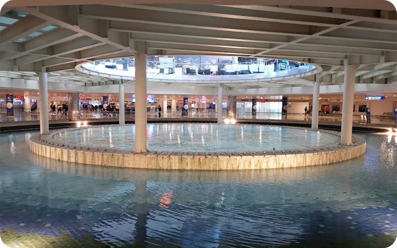 امکانات و خدمات فرودگاهی