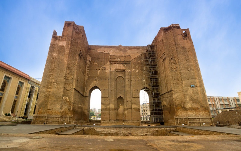 ارگ علیشاه تبریز؛ نگین معماری ایرانی در دل آذربایجان