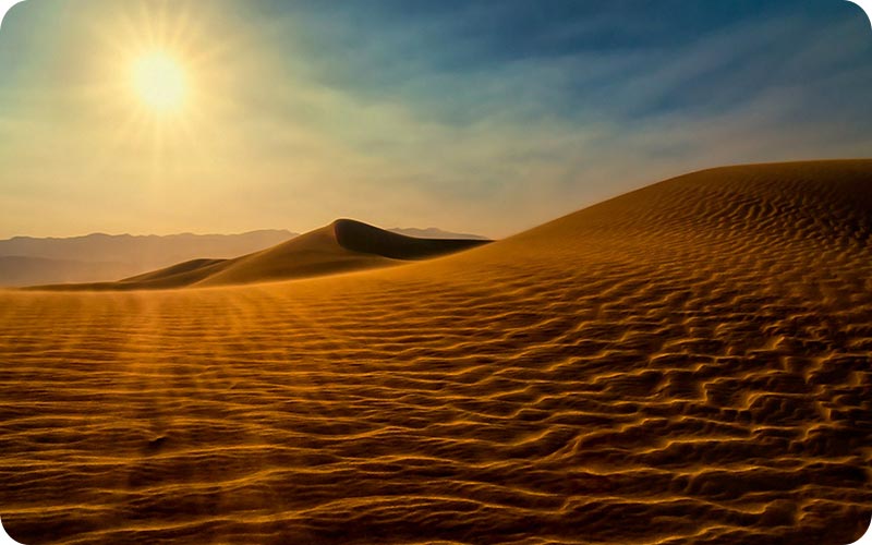 تماشای غروبهای شگفتانگیز در کویر یزد