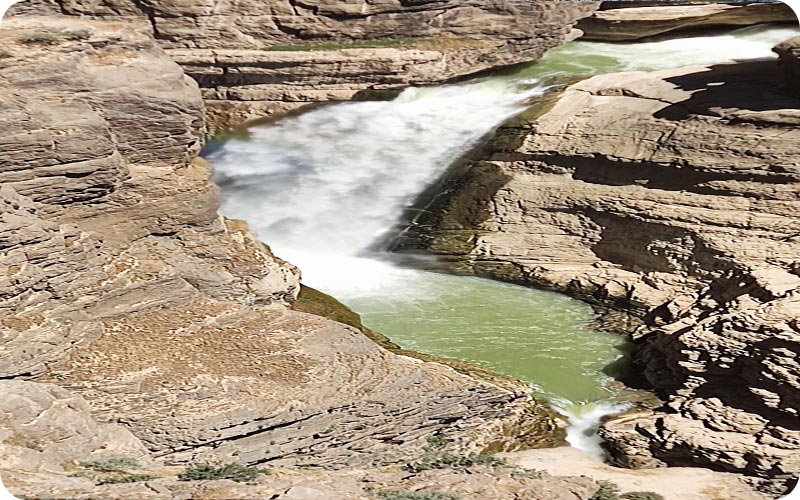 آبشار کردیت: صدای آرامش در میان صخره‌ها