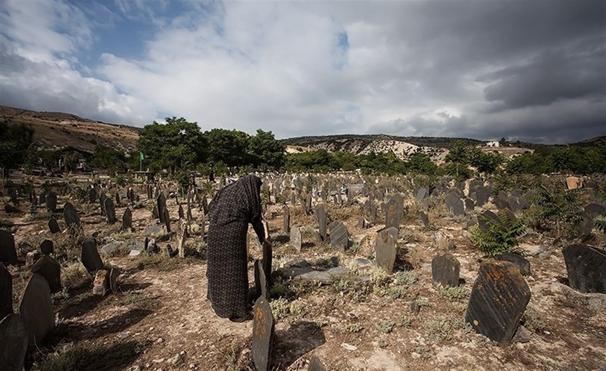 قبرستان سفید چاه اولین گورستان ایران