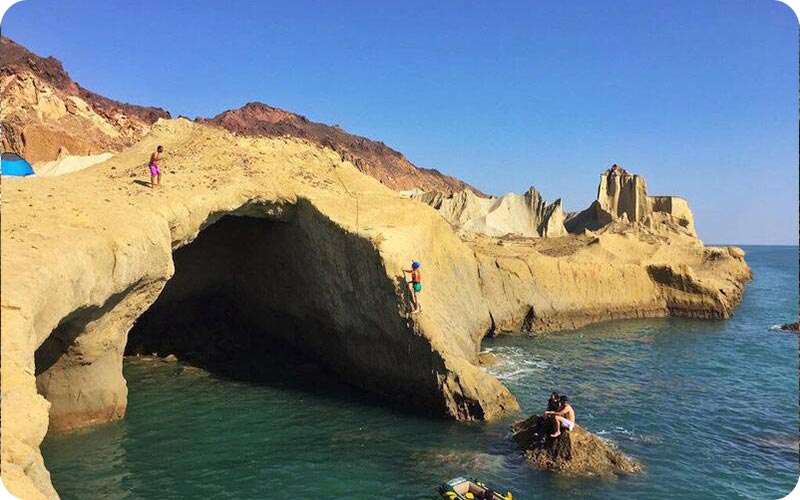 ابوموسی: جزیره‌ای استراتژیک در قلب خلیج فارس