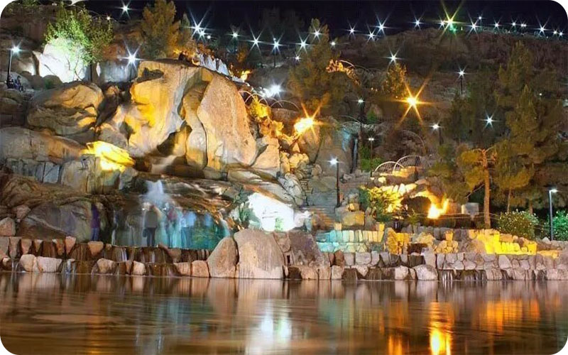 جلوه‌های شبانه مشهد؛ تصاویری از جاهای دیدنی شهر بعد از غروب