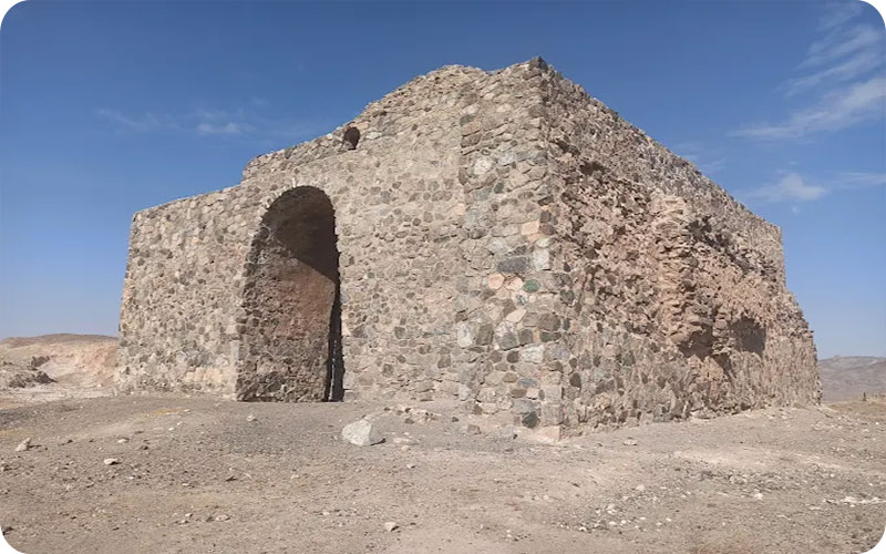 تصاویر چهارطاقی بازه هور مشهد | شاهکار معماری ساسانی