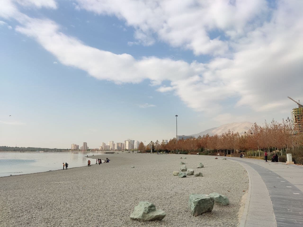 درياچه خلیج فارس تهران