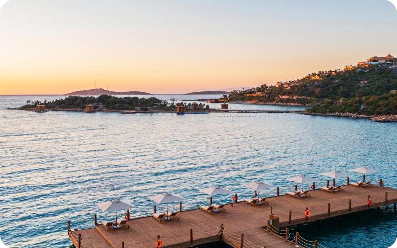 نمای ساحلی هتل ریکسوس بدروم