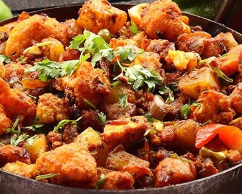 آلو گوبی غذای سنتی هندوستان