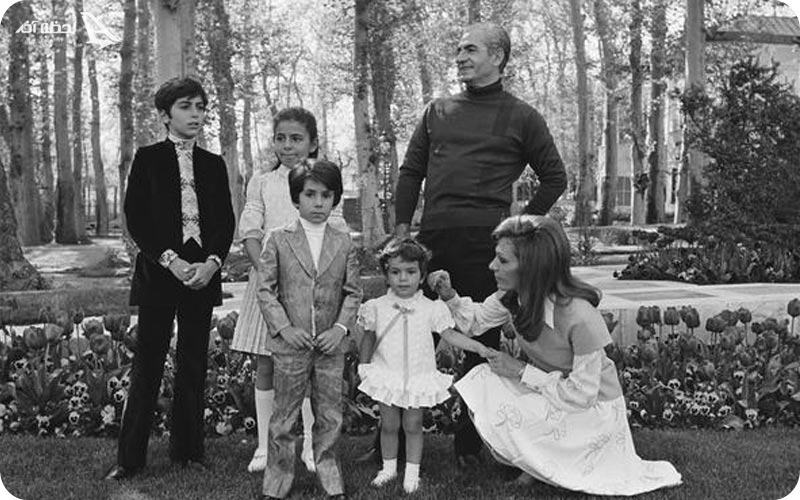 عکس های شاه و فرح در کاخ سعد آباد