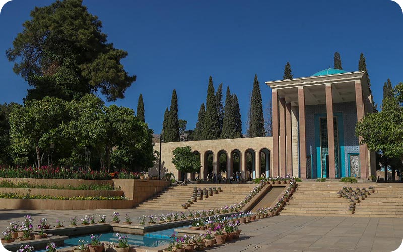 تصاویری از آرامگاه سعدی