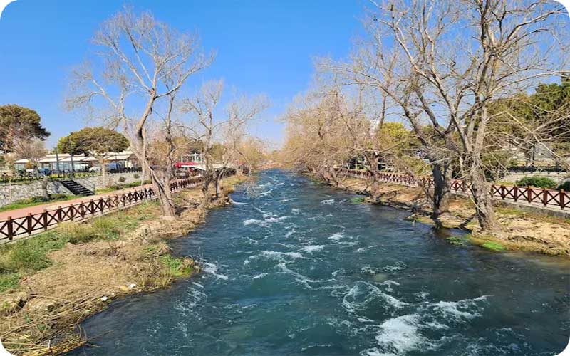 گالری عکس آبشار دودن ترکیه؛ جلوه‌ای از طبیعت خروشان