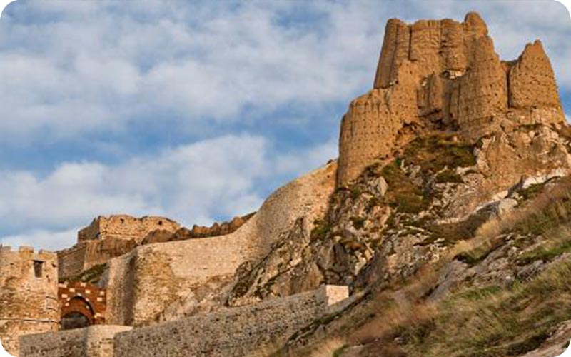 قلعه وان: معماری شگفت‌انگیز در گذر زمان