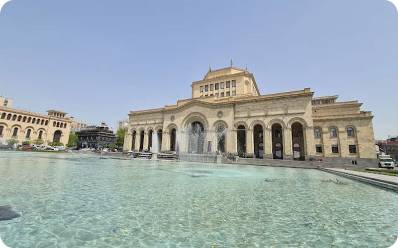 تصاویر میدان جمهوری ایروان | نماد معماری و تاریخ ارمنستان