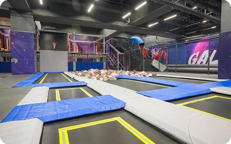 هلیوم پارک تهران: دنیایی از هیجان و شادی