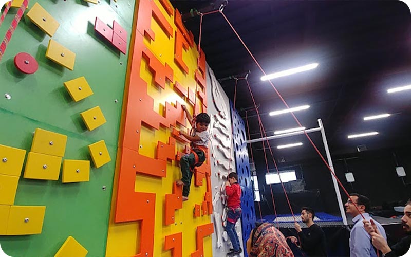 گزارش تصویری از بخشهای مختلف هلیوم پارک مشهد