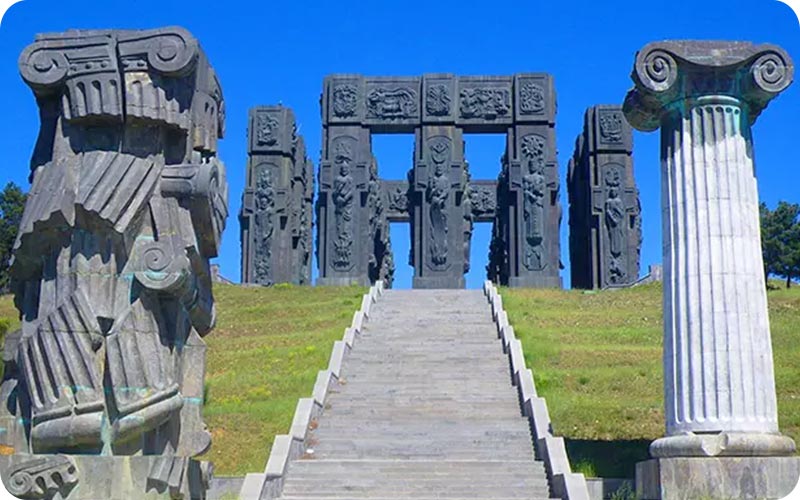 بنای یادبود تاریخ گرجستان