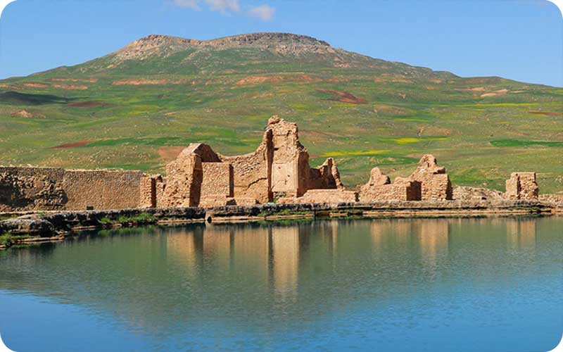 تخت سلیمان: یادگاری از تمدن‌های کهن