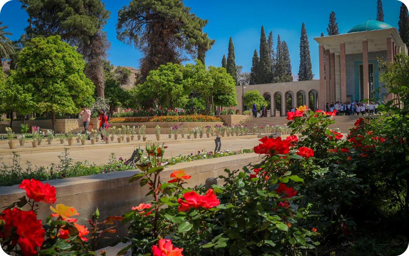 آرامگاه سعدی: نگینی در دل شیراز