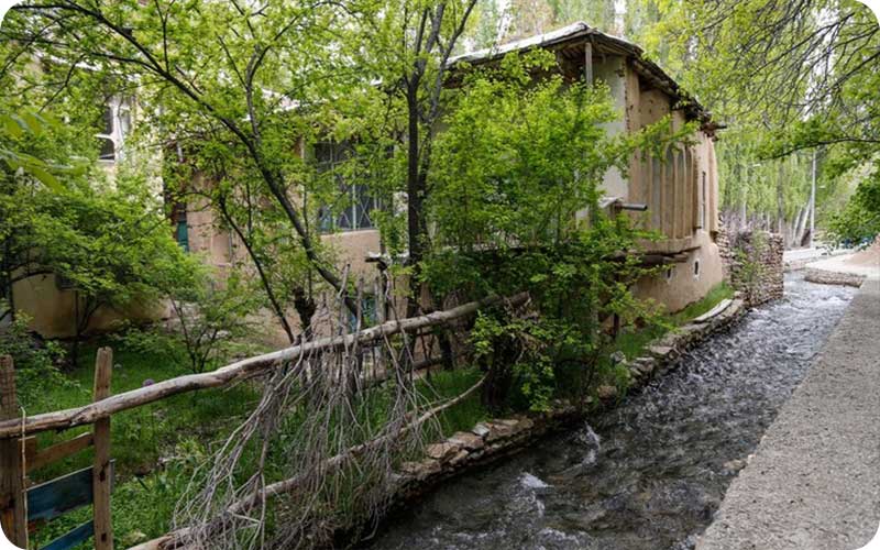 نمایی از بهشت: گالری ویژه خوانسار در چهار فصل